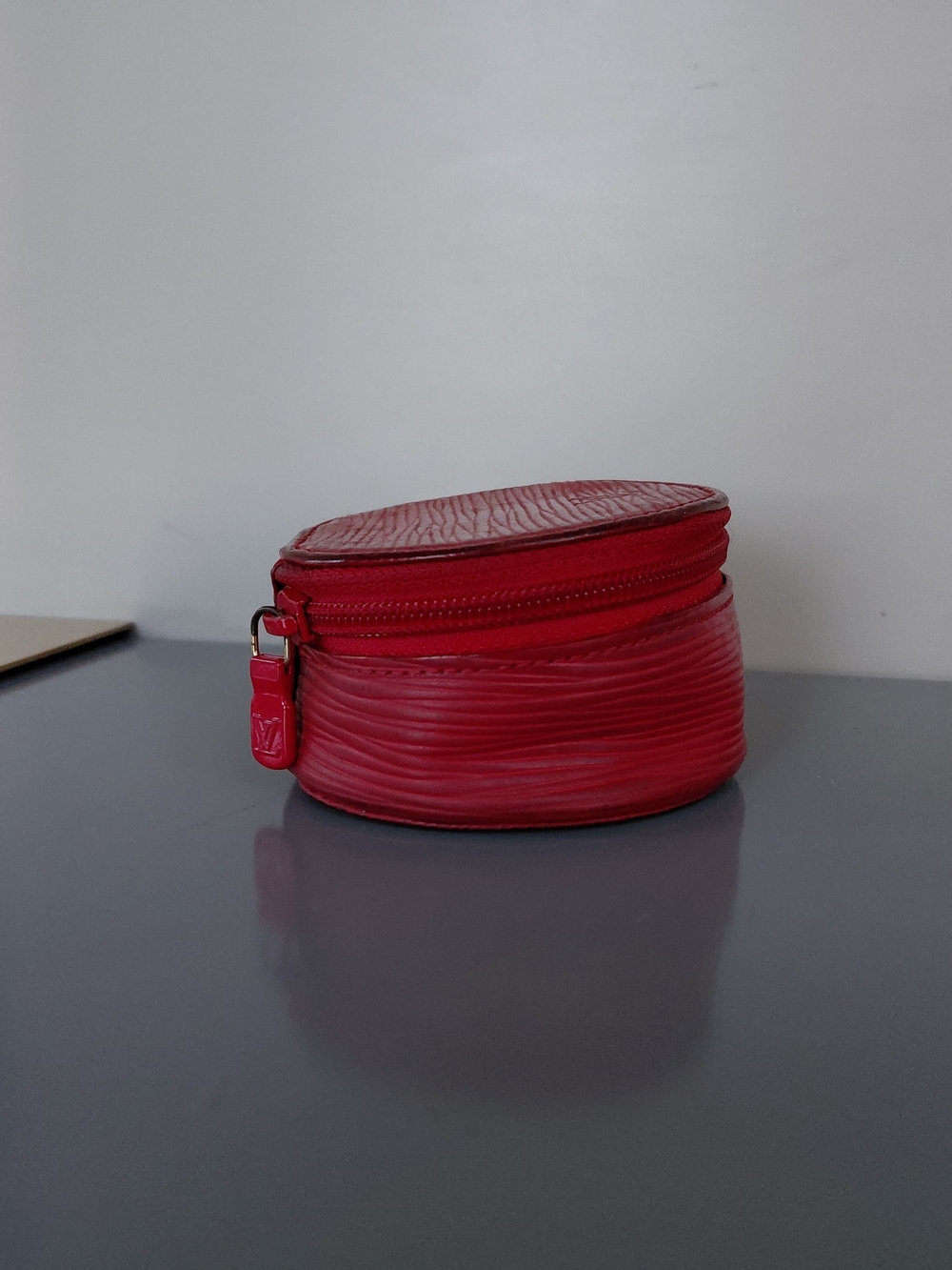 Louis Vuitton Red Round Epi Leather Monnie Jewelry Case Wallet